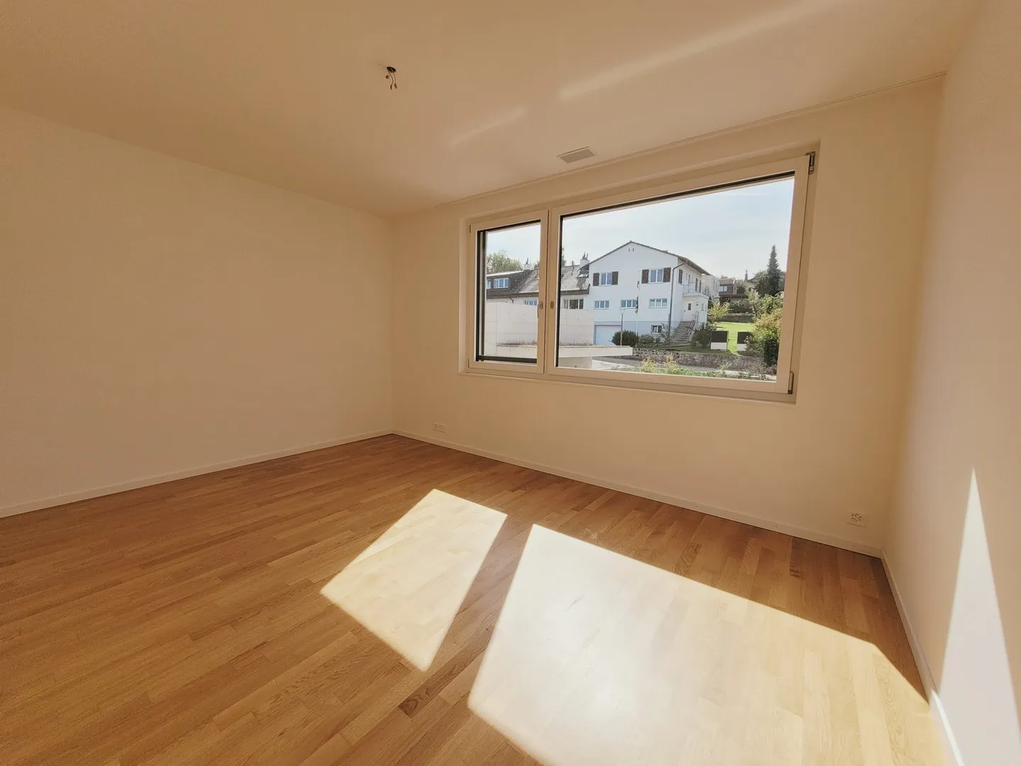 Moderno appartamento di 3,5 locali (con lavatrice, asciugatrice e locale hobby) a Nespelmattweg - Foto 9 di 15