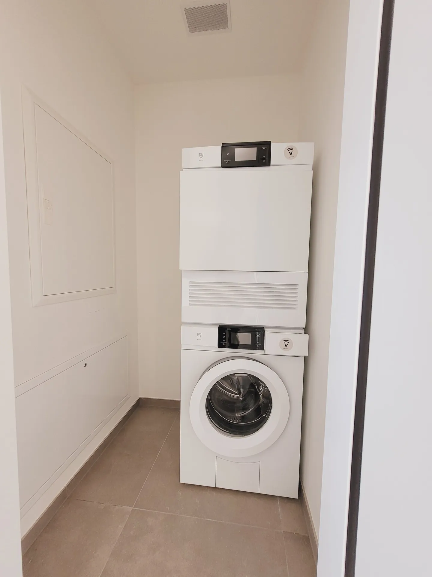 Moderno appartamento di 3,5 locali (con lavatrice, asciugatrice e locale hobby) a Nespelmattweg - Foto 10 di 15