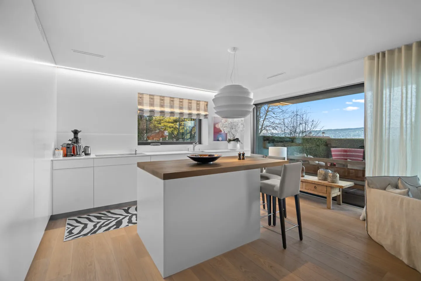 Stilvolle 4-Zimmer-Wohnung mit Seesicht Oberdorfstrasse 3, 8810 Horgen - Foto 2 von 13