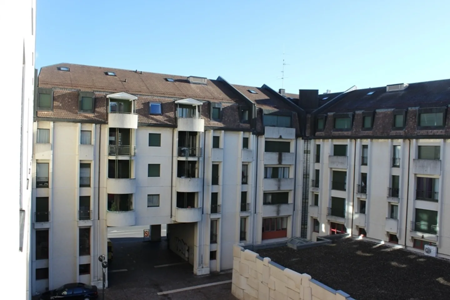 Appartamento duplex di 3,5 locali nel cuore di Nyon - Foto 2 di 7