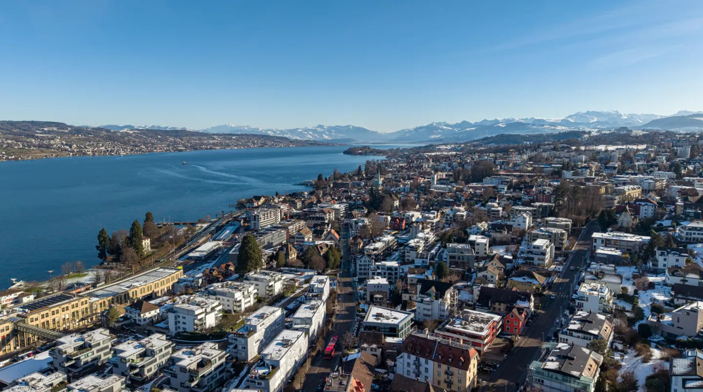 Stilvolle 4-Zimmer-Wohnung mit Seesicht Oberdorfstrasse 3, 8810 Horgen - Foto 12 von 13