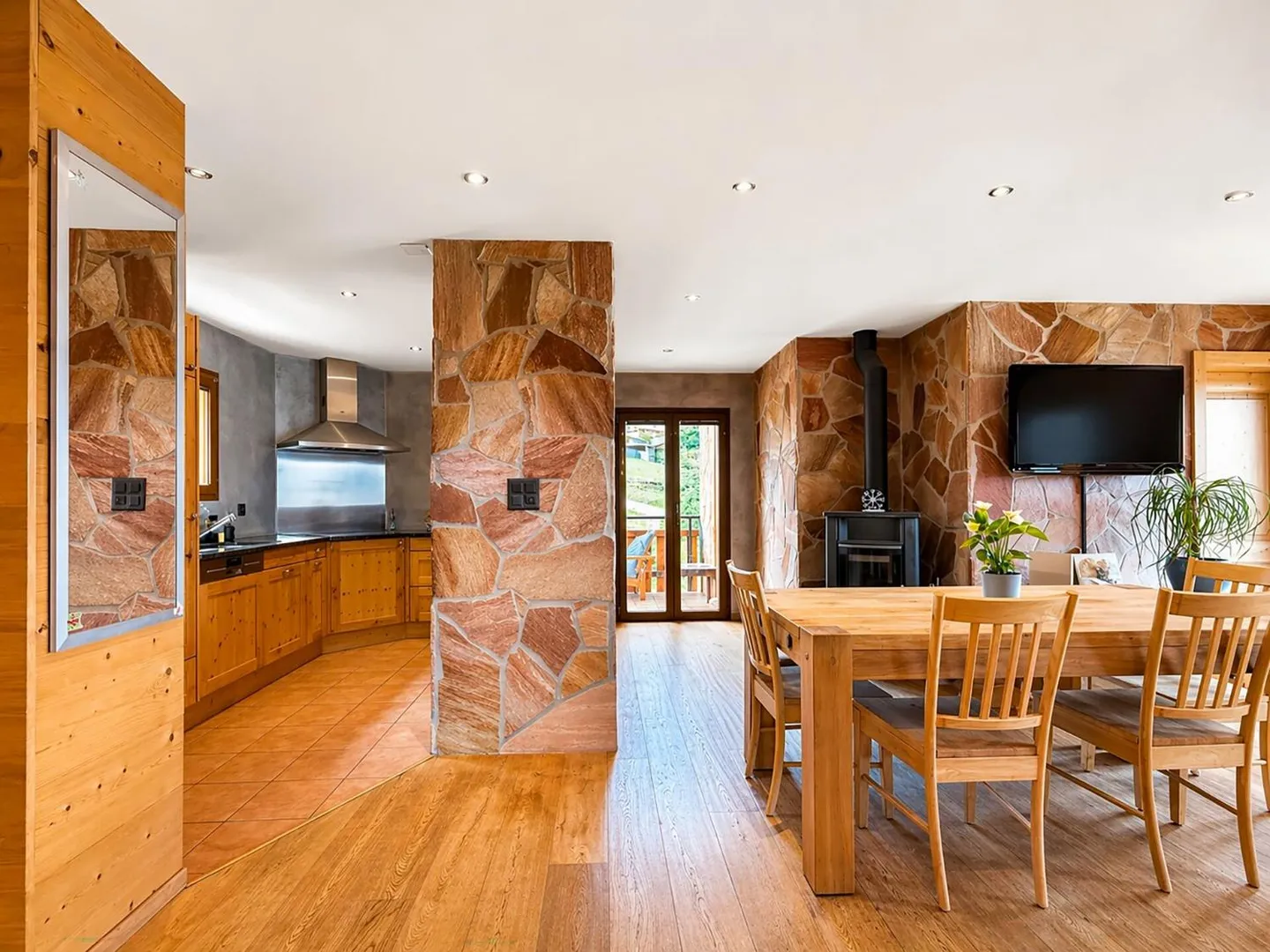 Villa 6 Zimmer - Foto 2 von 13