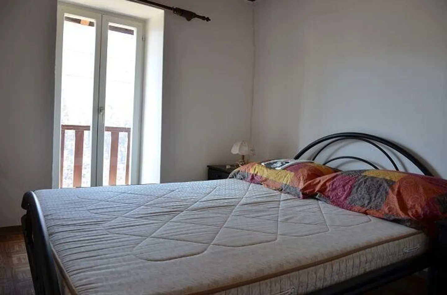 Semi-detached house with large land immersed in nature - Photo 7 of 13