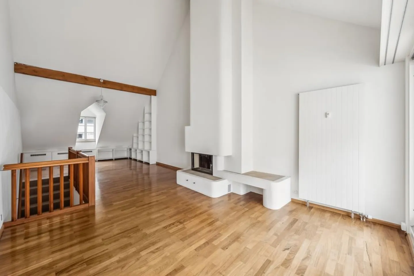 Vivere con Storia Incantevole Appartamento Duplex nel Cuore di Basilea - Foto 1 di 10