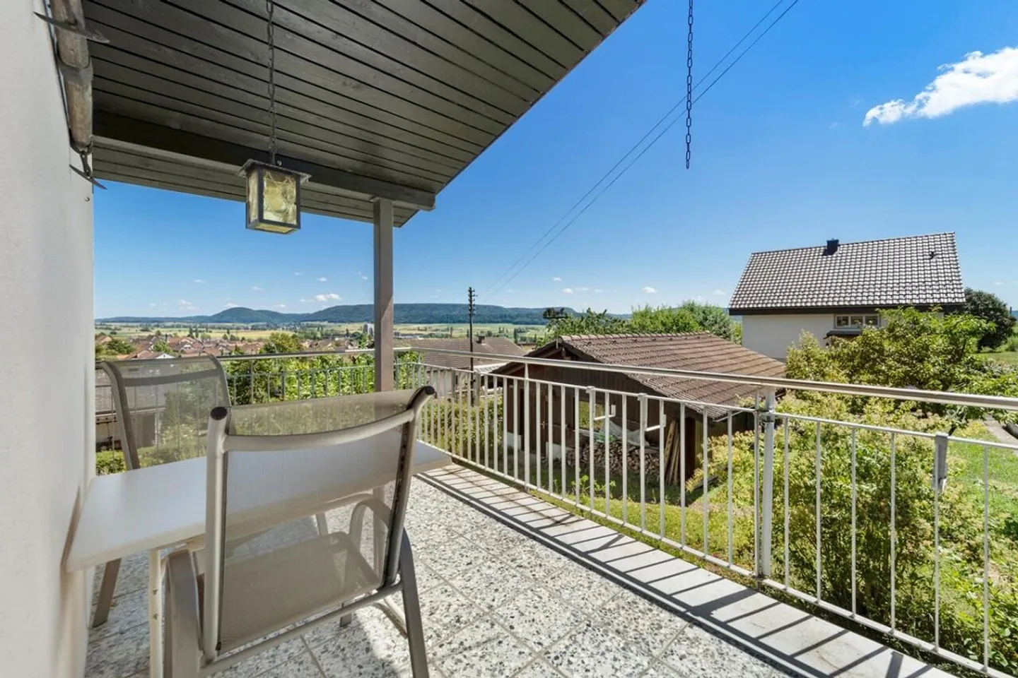 Casa con grande giardino e vista unica in posizione top a Hallau - Foto 11 di 21