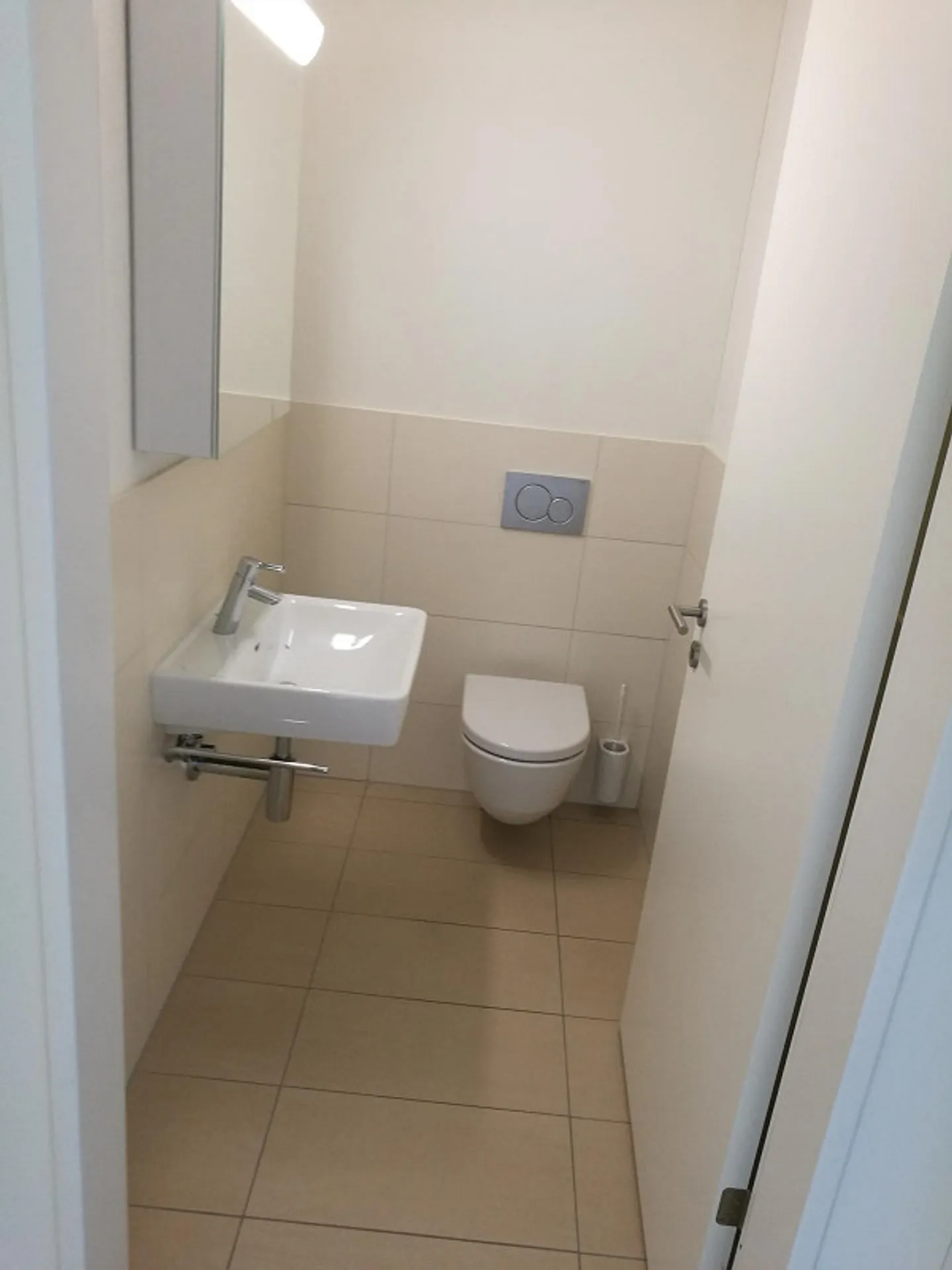 grosszügige und komfortable 3,5-.Zimmer-Wohnung im 1. OG. - Photo 4 sur 7