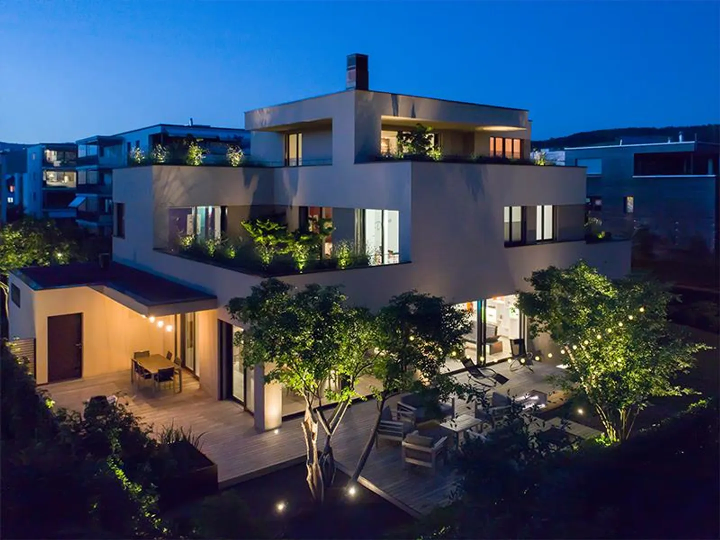 NOVA FLORA | Zug - Foto 1 von 20