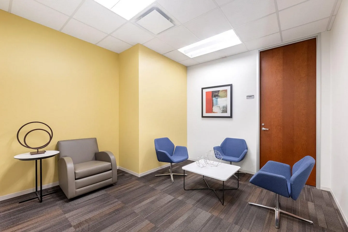 Private office space for 30 in Regus Spoom Glattpark - Photo 5 of 8
