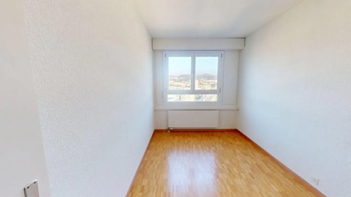 Apartment for rent - Photo 8 of 10