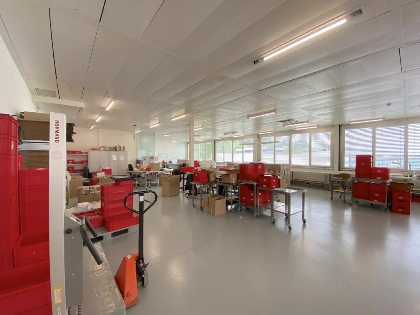 Vaud locale di stoccaggio showroom deposito archivi in affitto a Budron 600/1... - Foto 3 di 10