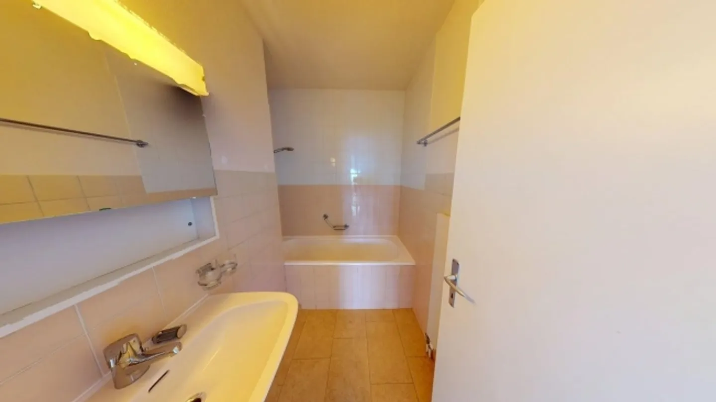 Apartment for rent - Photo 6 of 10