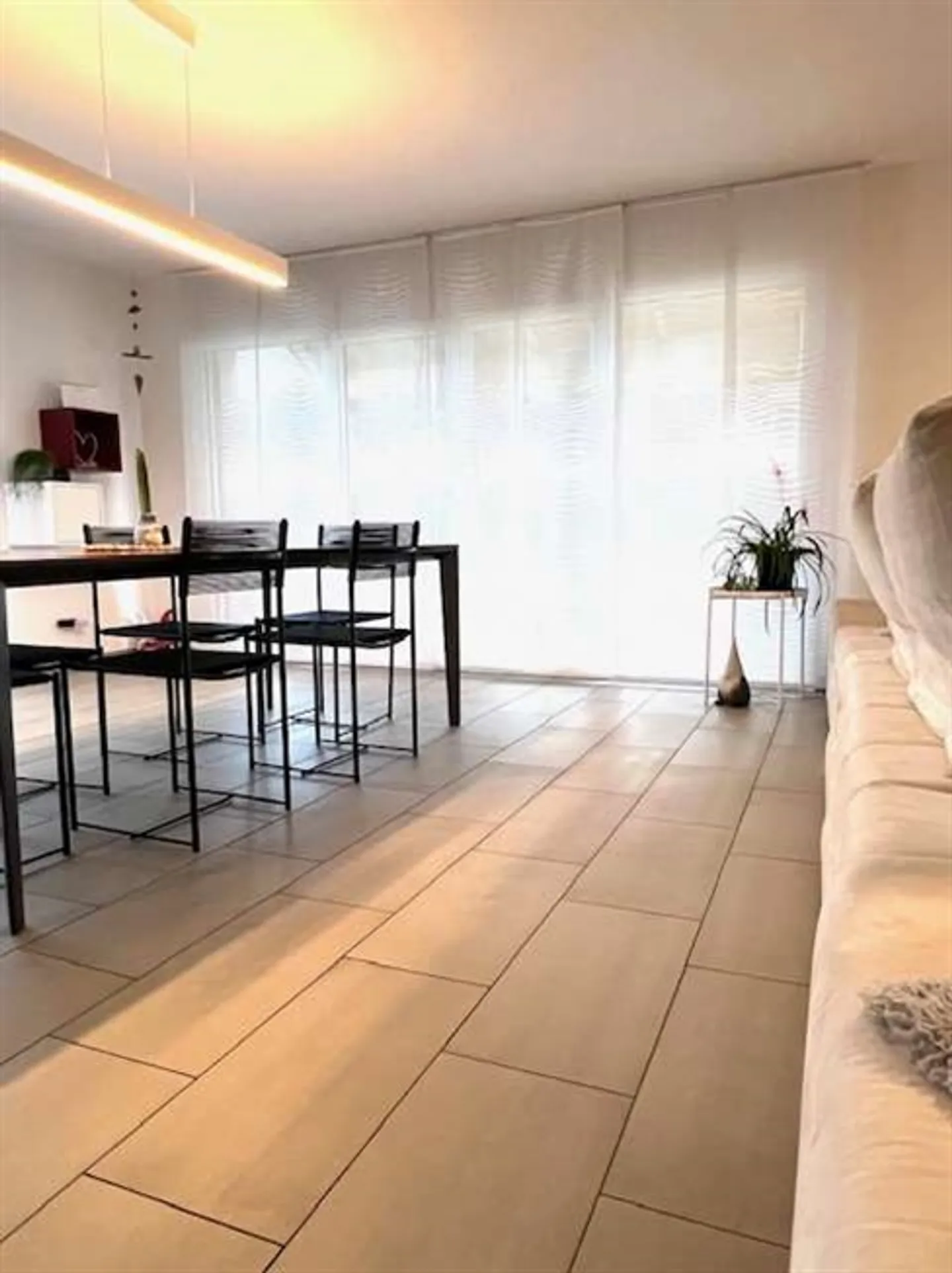 Maison Élégante dans un Quartier Résidentiel - Photo 4 sur 20