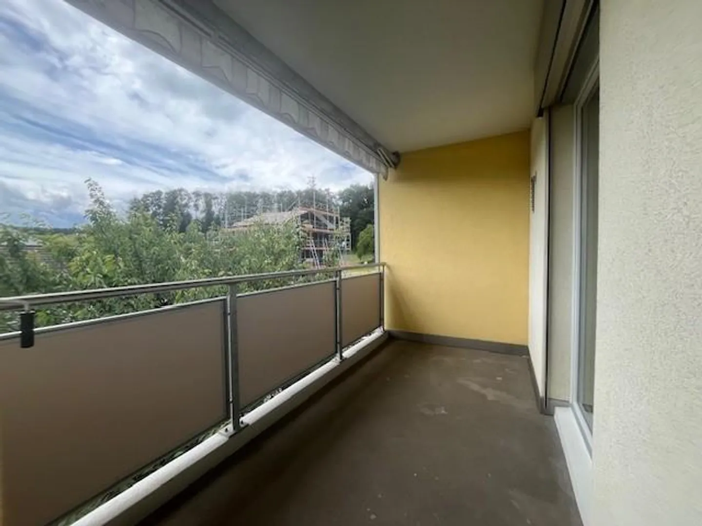 Appartement 3 pièces confortable et lumineux dans un quartier résidentiel calme à... - Photo 7 sur 8