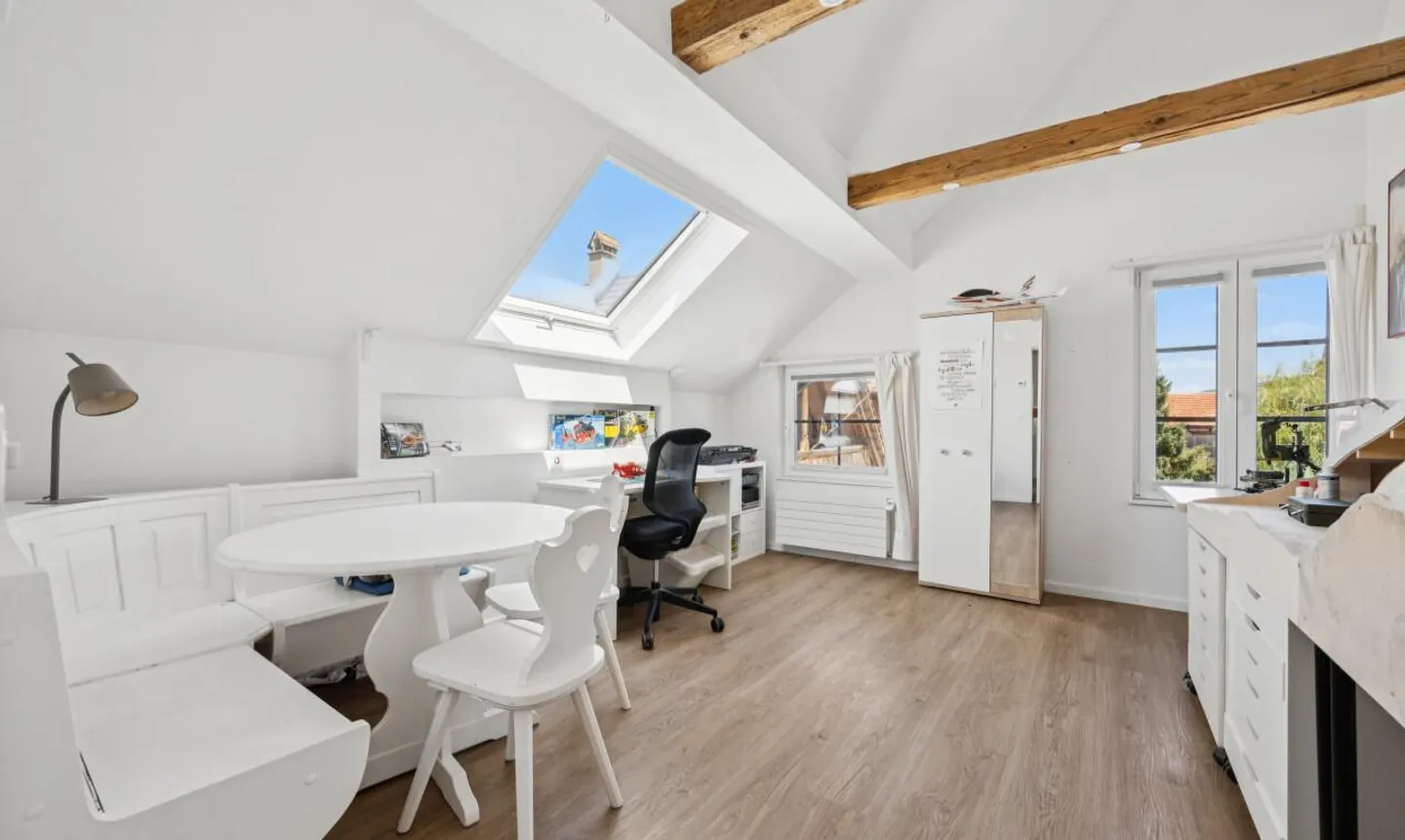 Einzigartiges Familienhaus mit Wellness und Weitsicht - Photo 8 sur 11