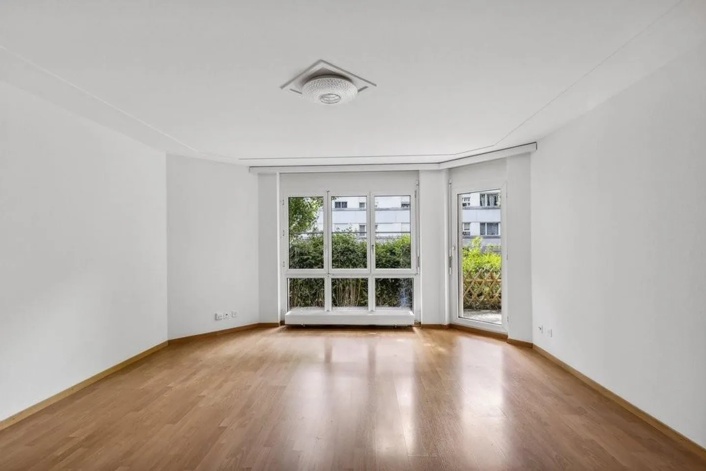 Appartement charmant avec balcon à Neudorf - Photo 1 sur 7