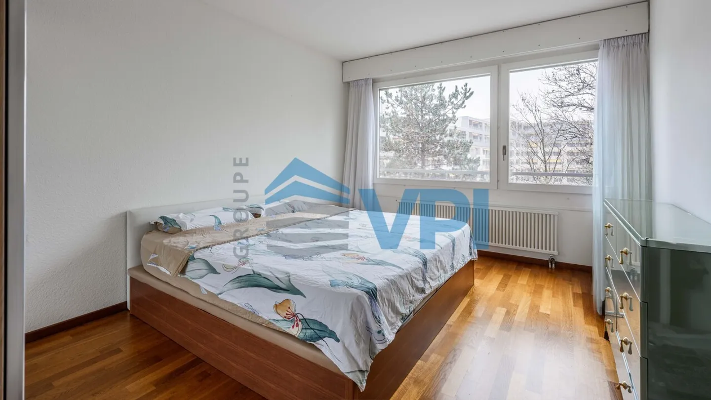 Magnificent bright 5-room apartment - Photo 4 of 10