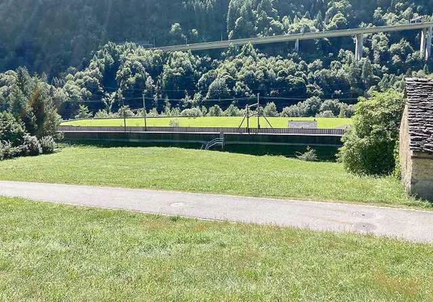 Building land of 400m2 with beautiful view - Photo 8 of 13
