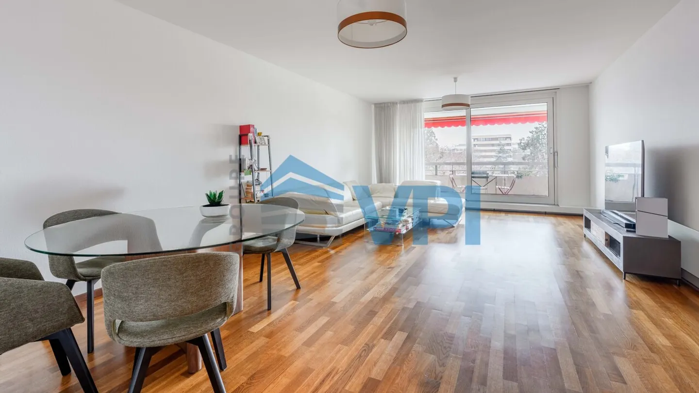 Magnificent bright 5-room apartment - Photo 1 of 10