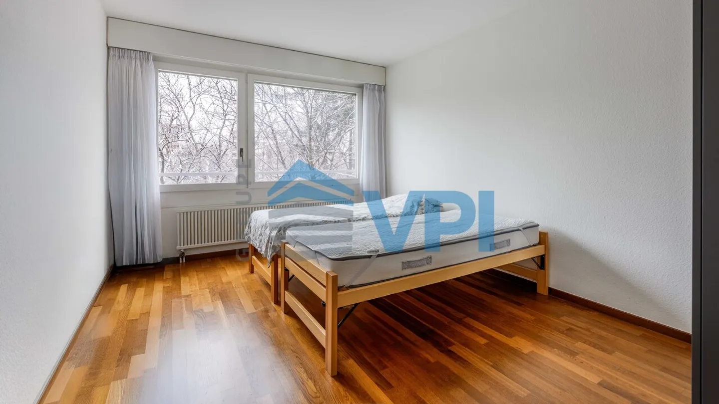 Magnificent bright 5-room apartment - Photo 5 of 10