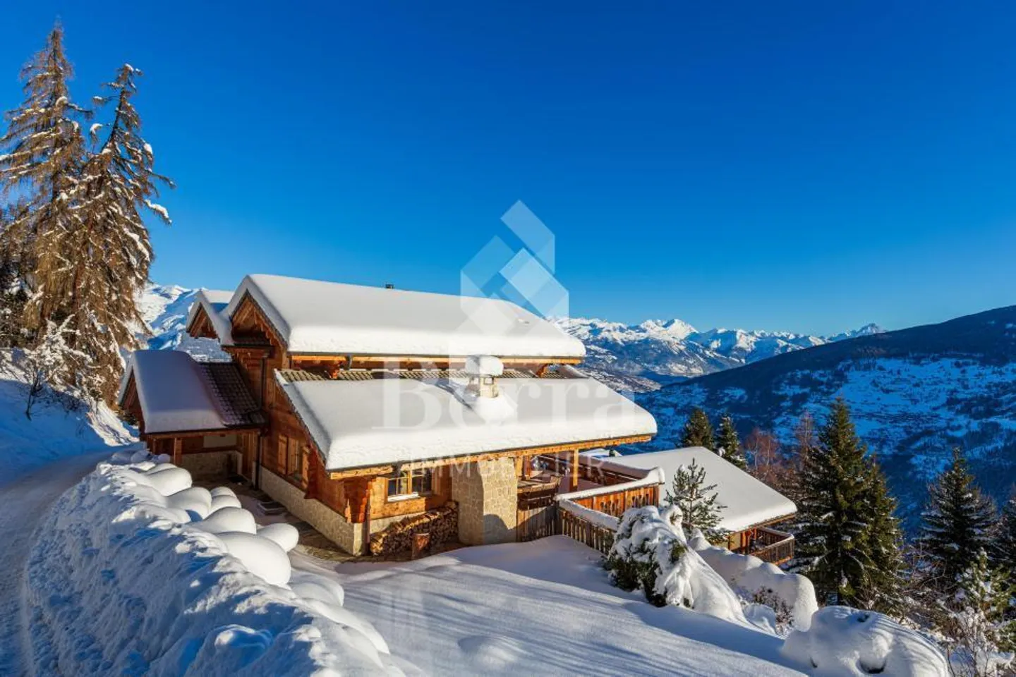 Chalet magnifico con vista panoramica sulle Alpi - Foto 1 di 13