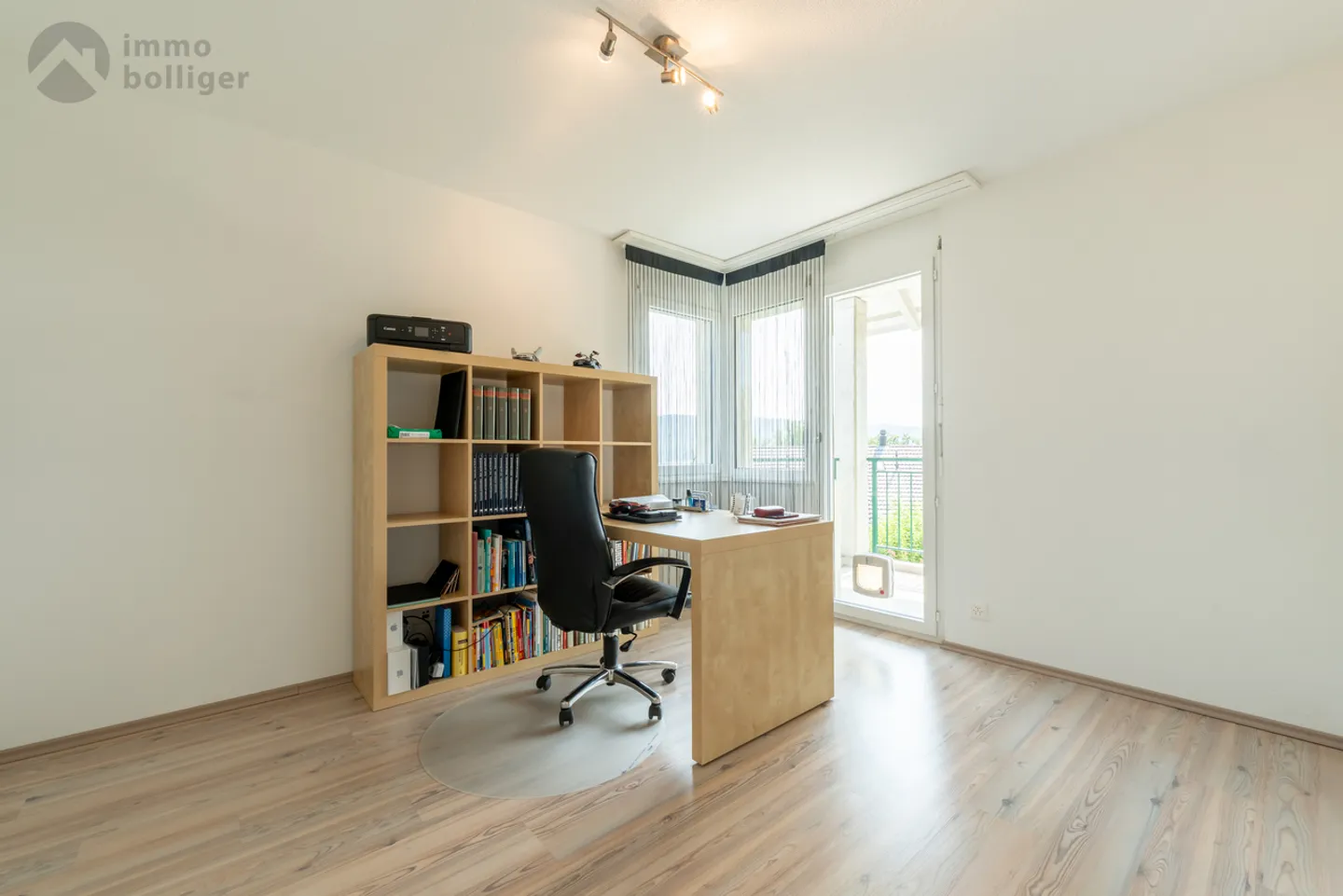 Grosszügigkeit trifft Natur - Modernes Doppelhaus am Waldrand - Foto 6 von 11