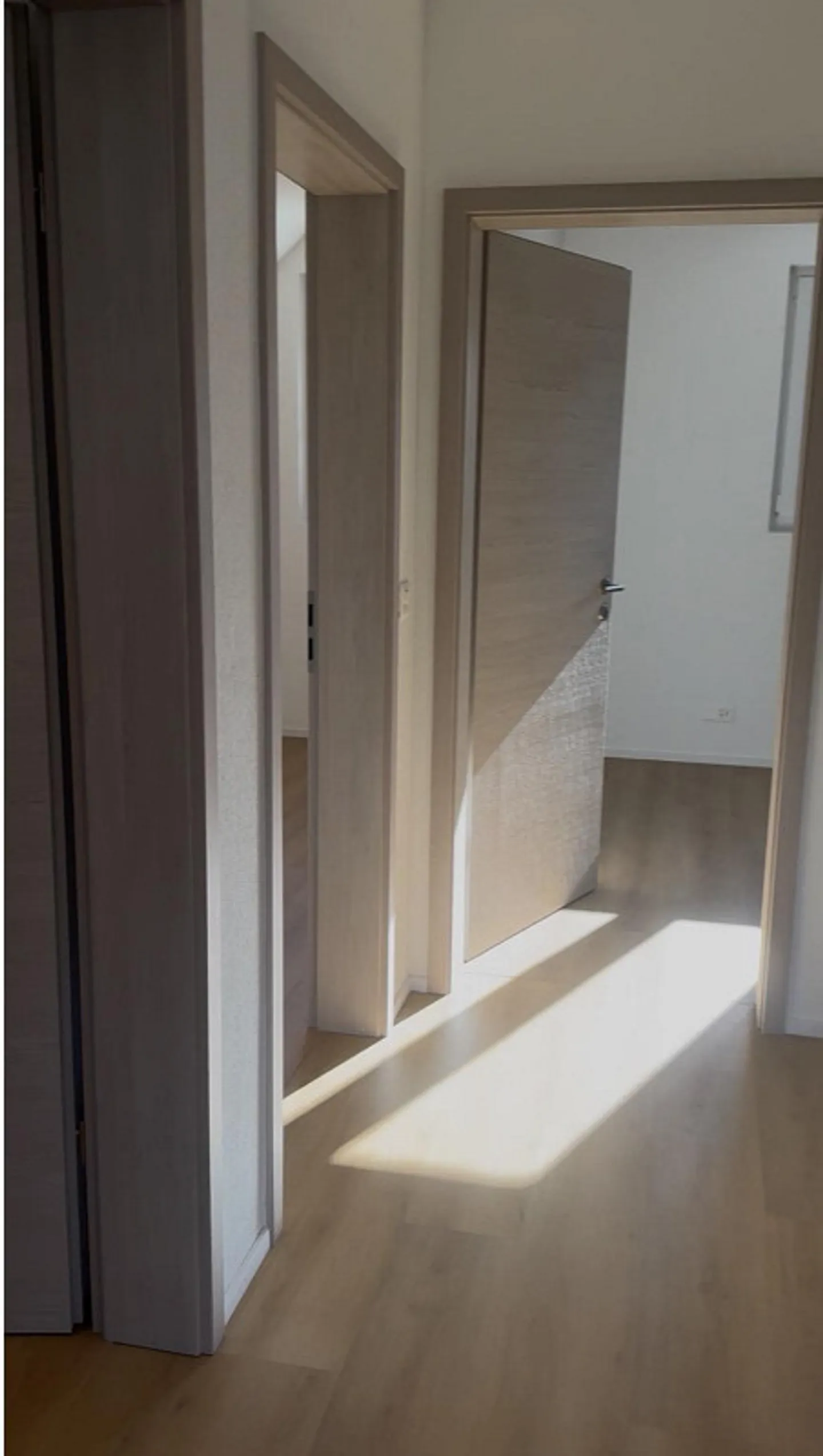 Charmante Dachgeschosswohnung in Safenwil - Foto 8 von 14