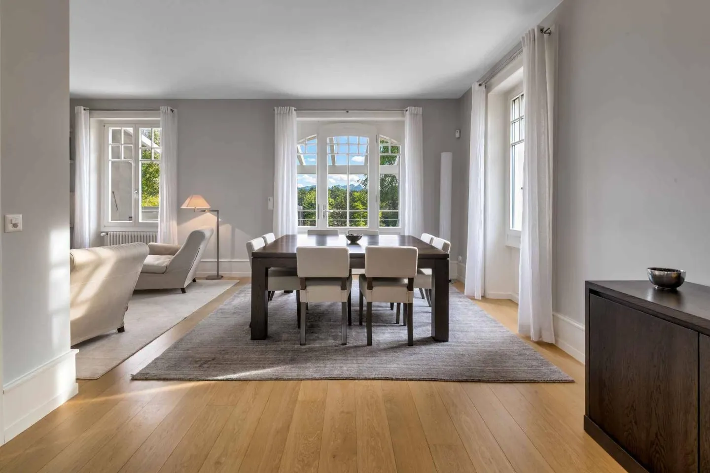 Elegant Detached House in Jussy - Photo 10 of 13