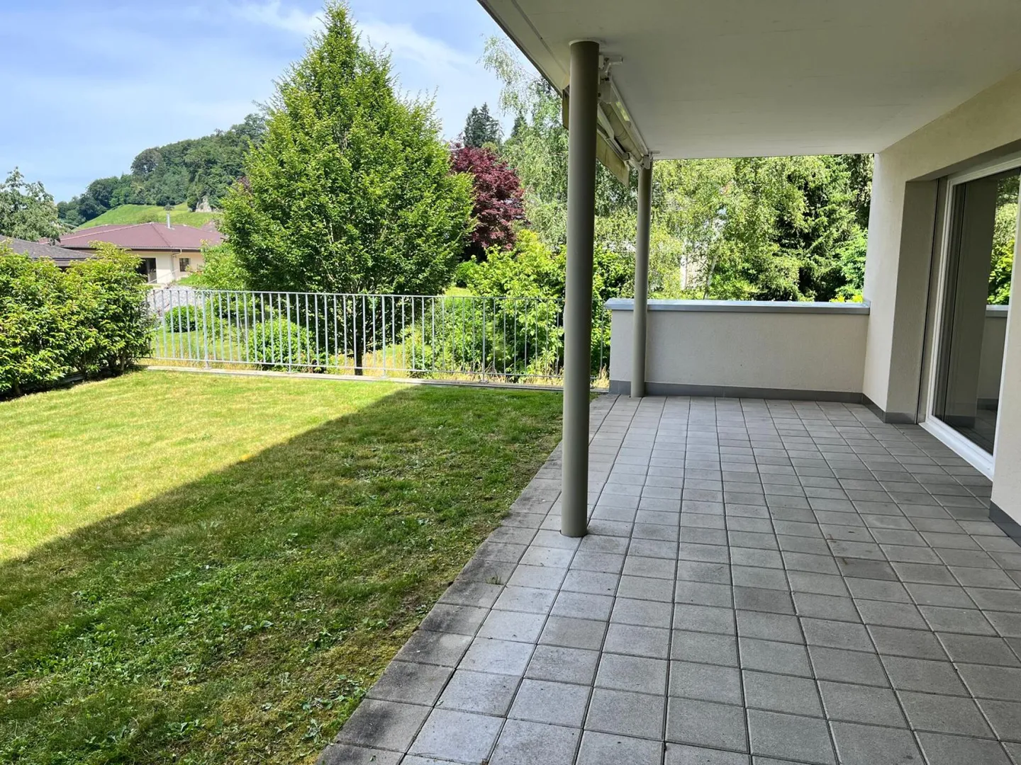 Appartamento giardino attraente di 3,5 stanze - Foto 1 di 9