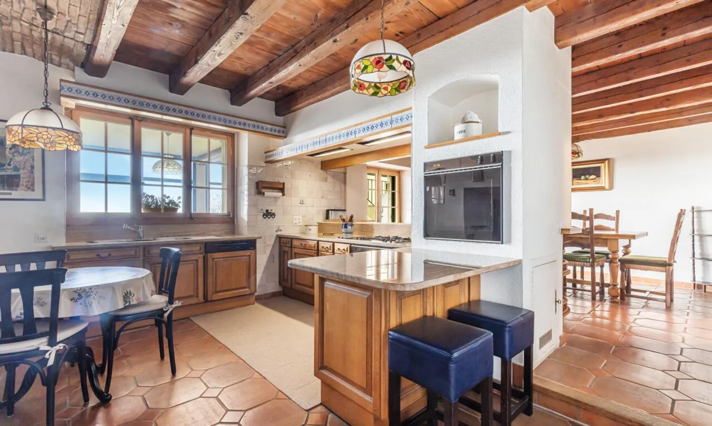 Schönes Dorfhaus mit unabhängiger Wohnung - Foto 4 von 13