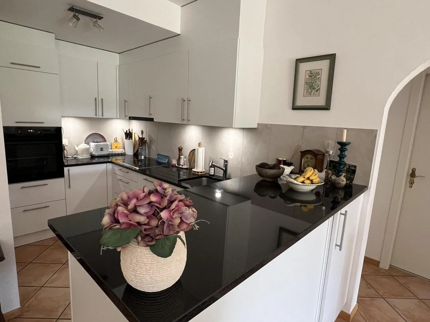 A louer - Appartement de 3 pièces avec jardin au cœur du Domaine Impérial à Gland - Photo 3 sur 9