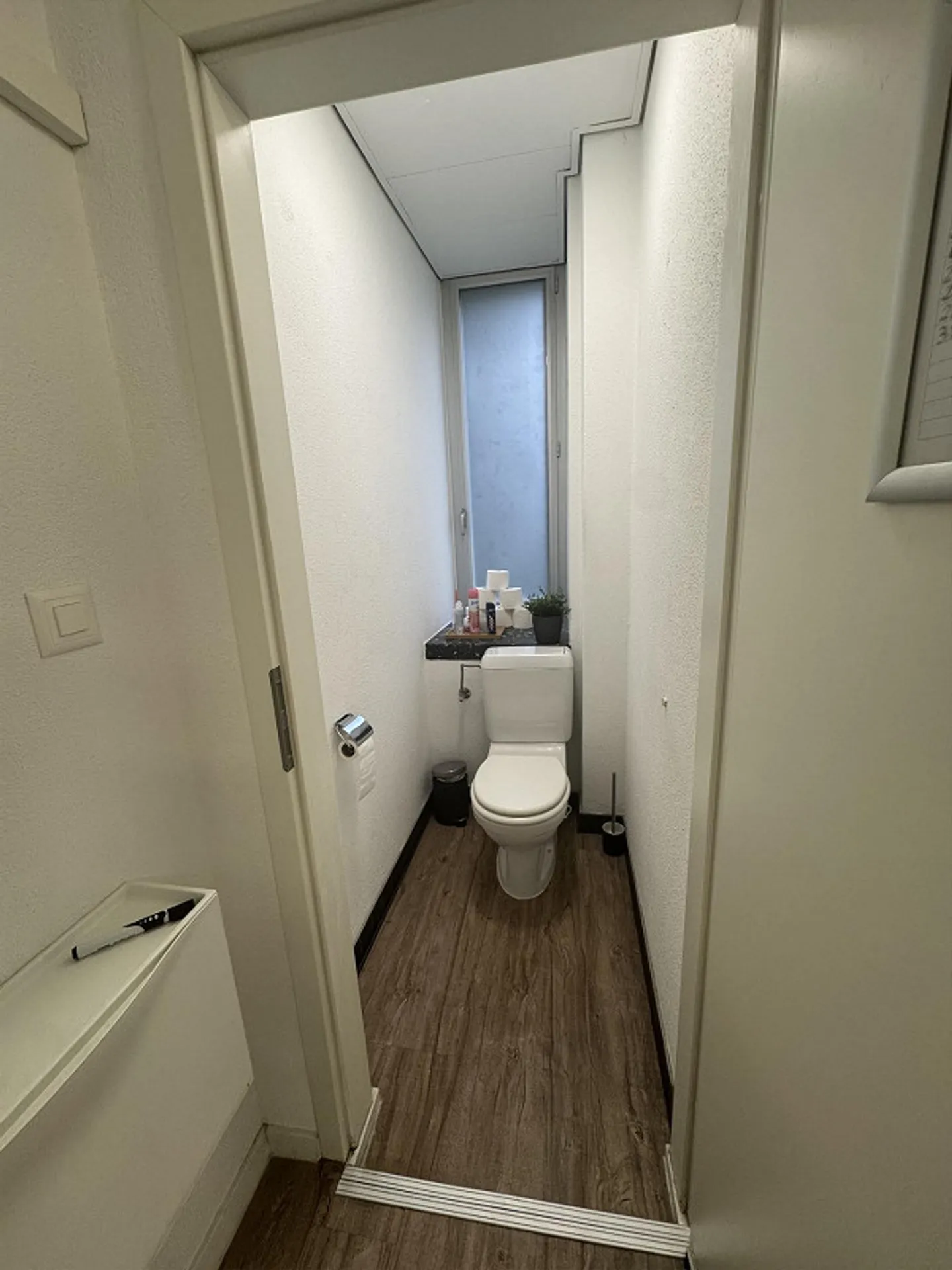 Espace de vente attrayant dans un emplacement de choix - disponible à partir du 01.08.2026 - Photo 6 sur 7