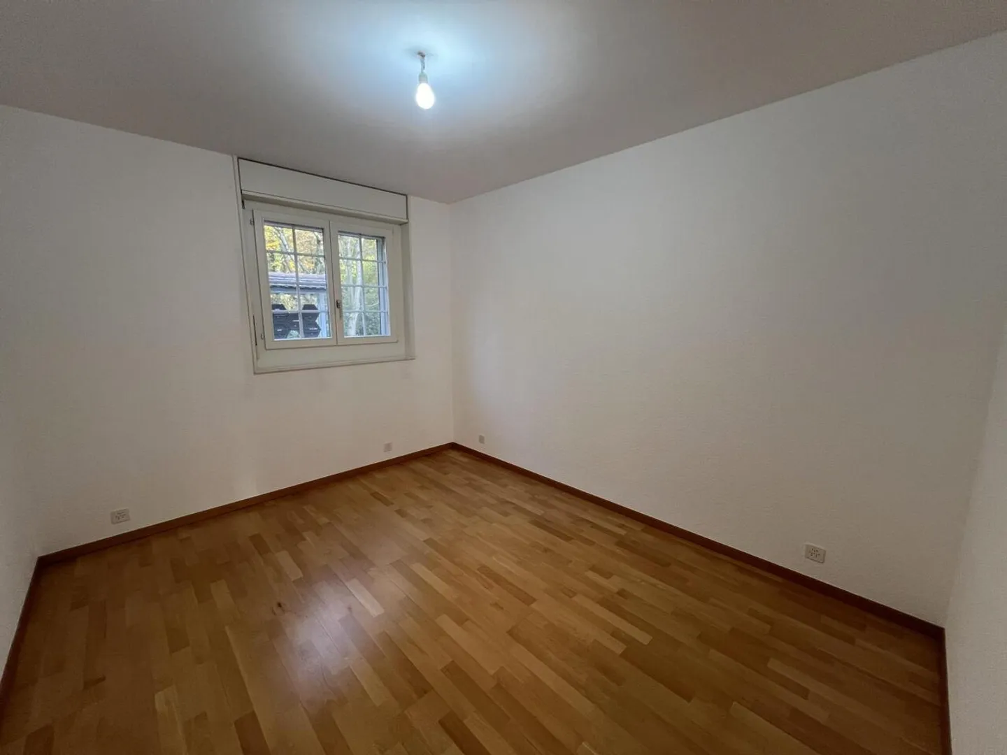 A louer - Appartement de 3 pièces avec jardin au cœur du Domaine Impérial à Gland - Photo 8 sur 9