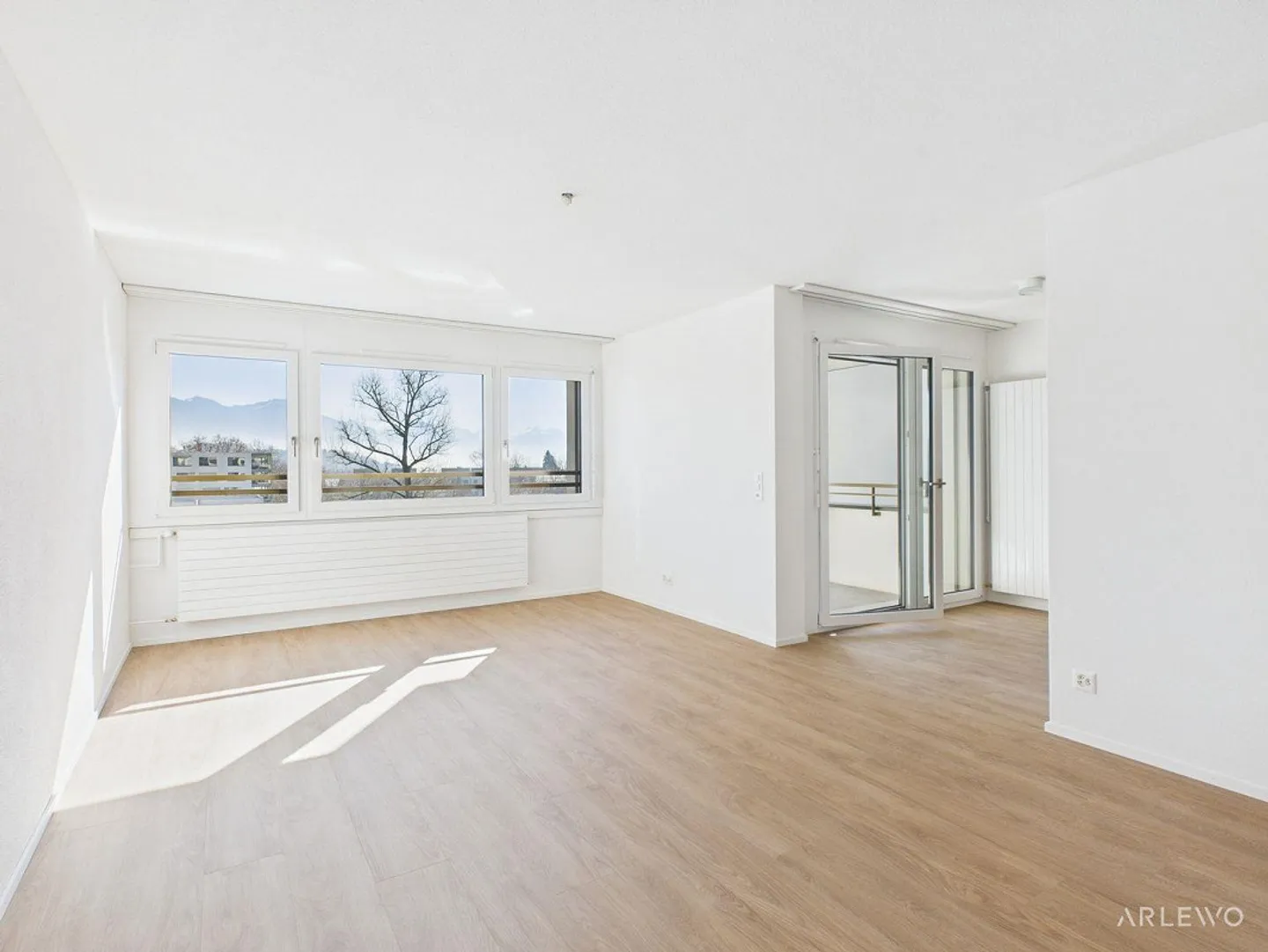 On the top floor with great views - Photo 4 of 16