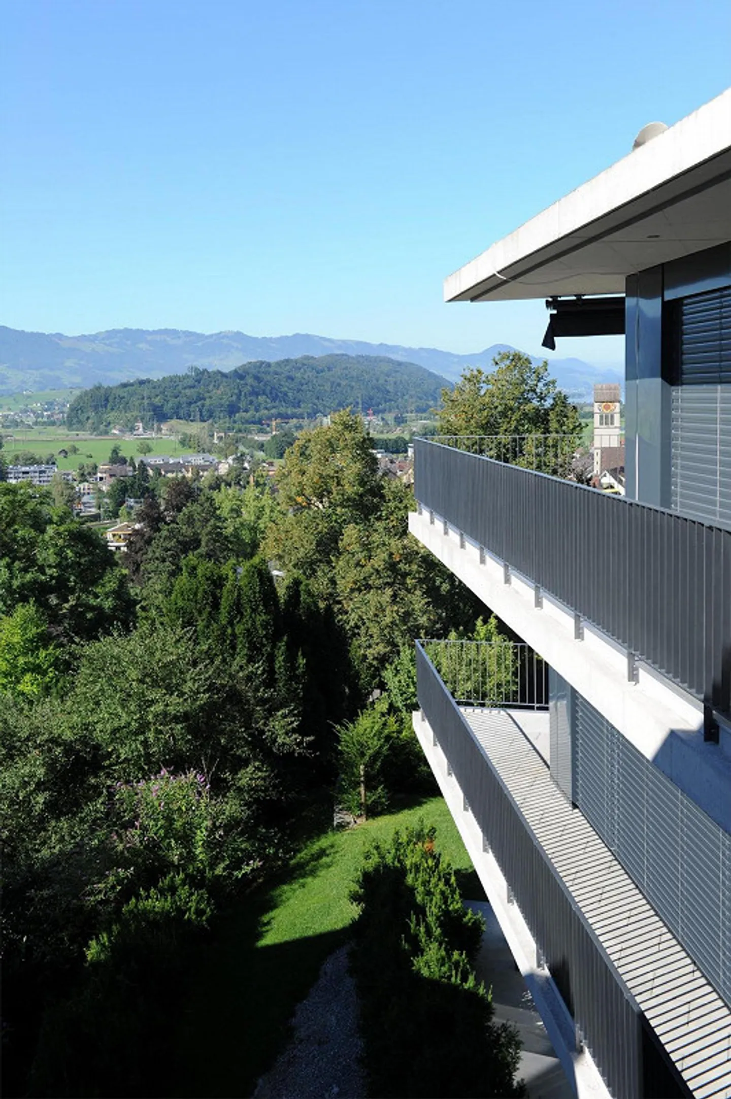 aussergewöhnliche Terrassenwohnung mit Seesicht - Foto 2 von 14