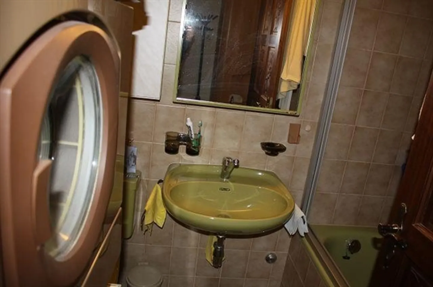 2 1/2-Room Apartment with Terraces and Indoor Pool - Photo 7 of 13