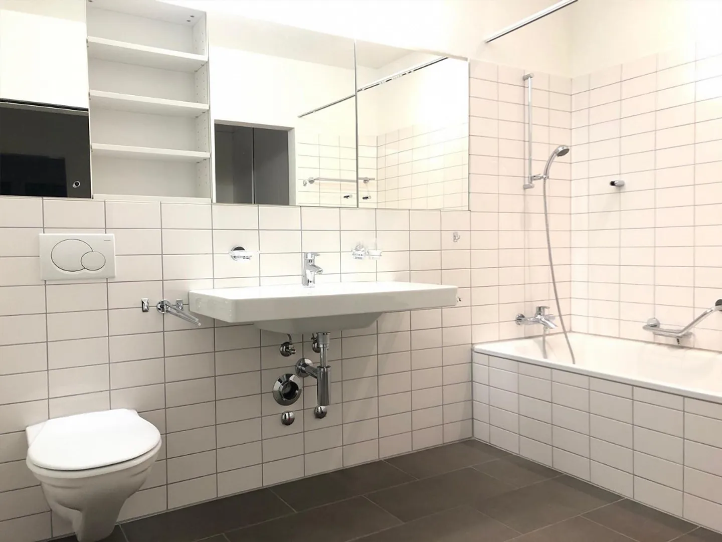 Stile di vita con elegante freschezza nello sviluppo Accu - Foto 4 di 5