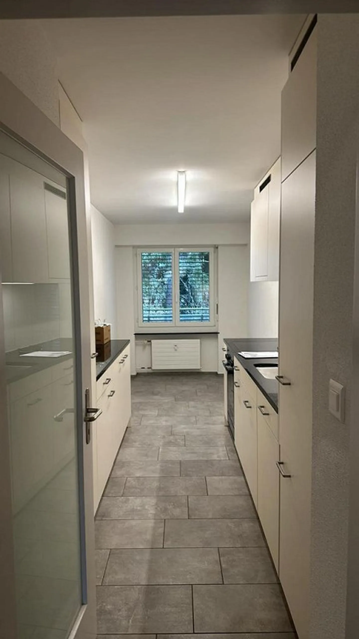 Modern Apartment - Your New Home! - Photo 7 of 9