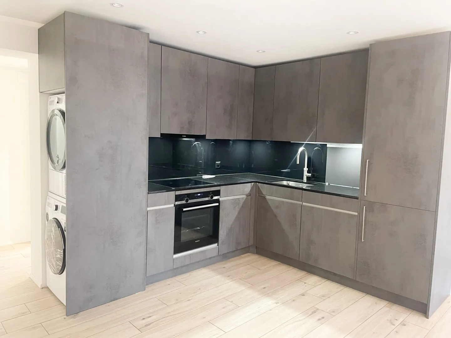 Renovated 3.5 Room Garden Apartment including Parking Space - Photo 3 of 17