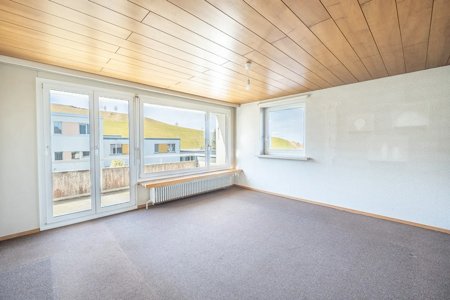 Pace, Comfort, Grande Spazio Circostante - Foto 10 di 11