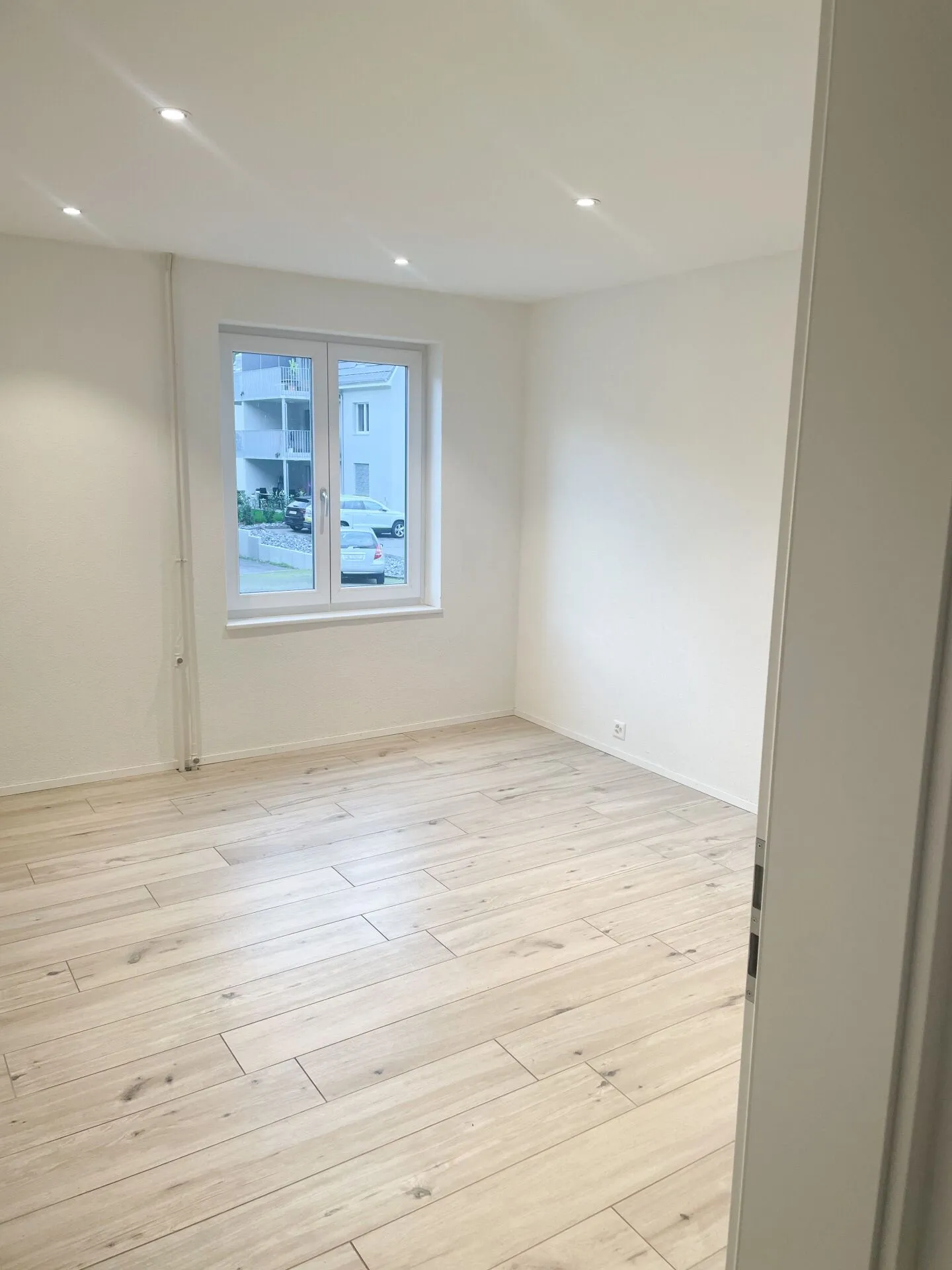 Renovated 3.5 Room Garden Apartment including Parking Space - Photo 15 of 17