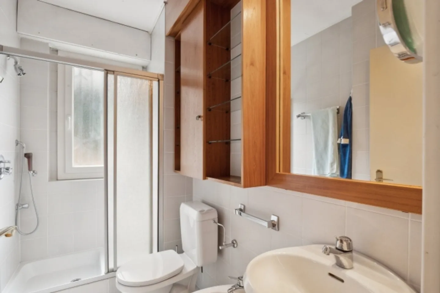 Paradiso: Grosszügige 5.5-Zimmer-Wohnung mit Seeblick - Foto 10 von 13