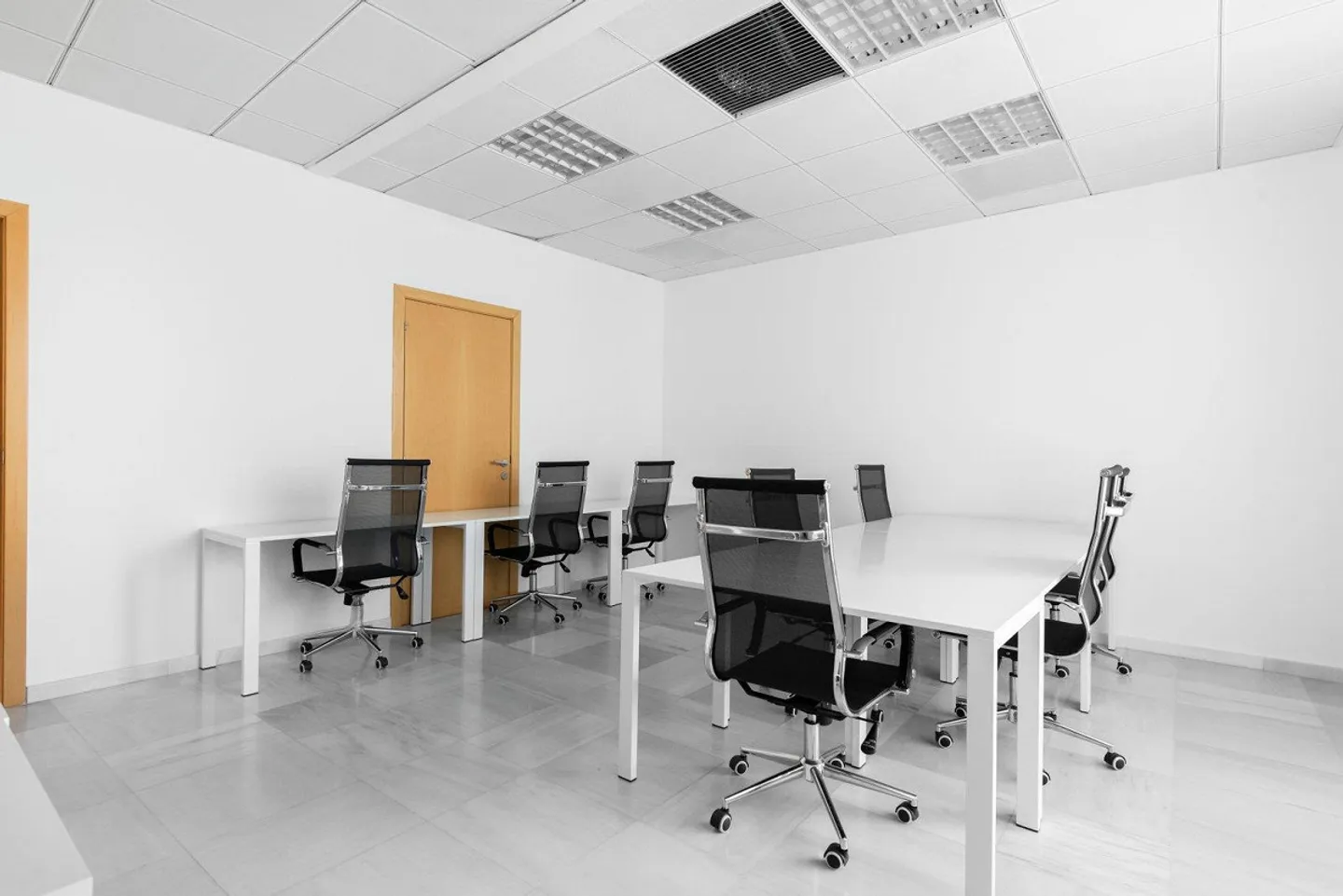 Spazio ufficio privato per 30 in Regus Spoom Kriens - Foto 2 di 8