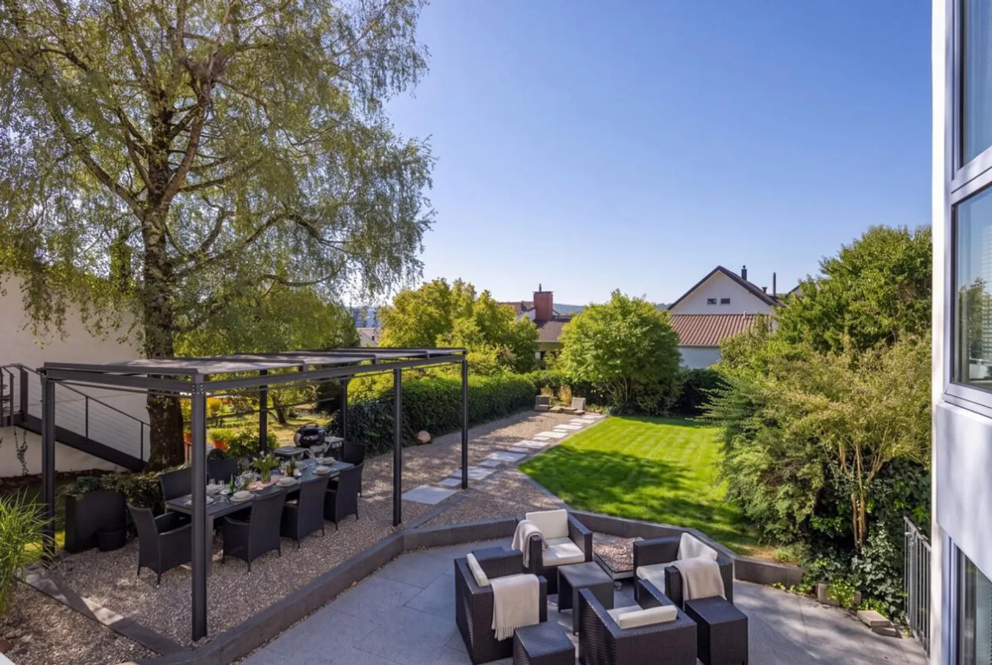 Living, Working and Added Value Combined in Wallisellen - Photo 1 of 6