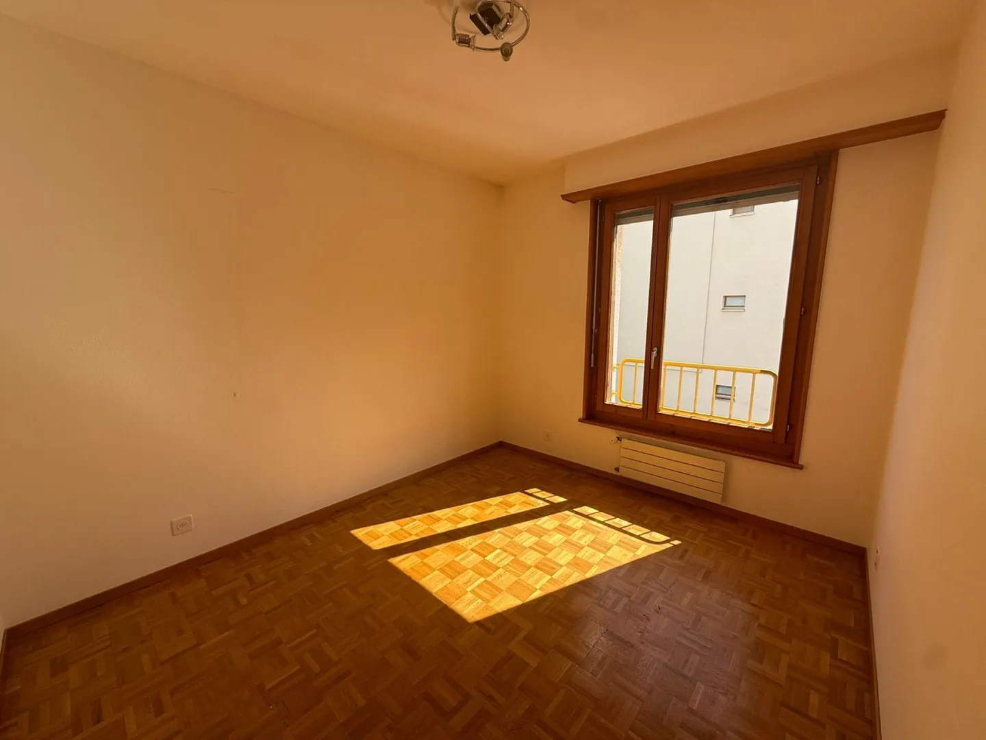 Appartamento 4.5 locali con balcone vista lago (2° piano) - Foto 7 di 11