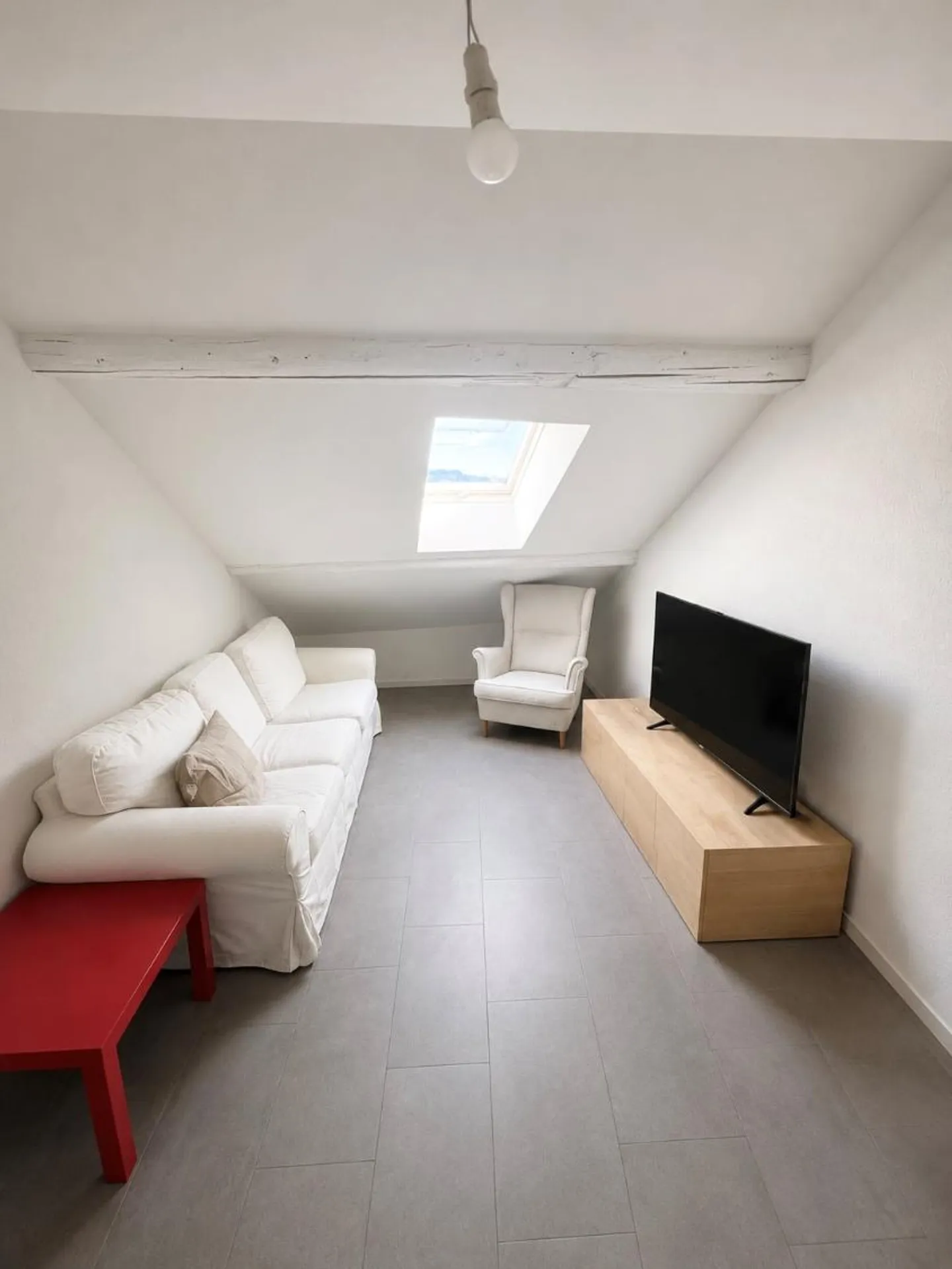 Charmant appartement 2.5 pièces - Photo 3 sur 5