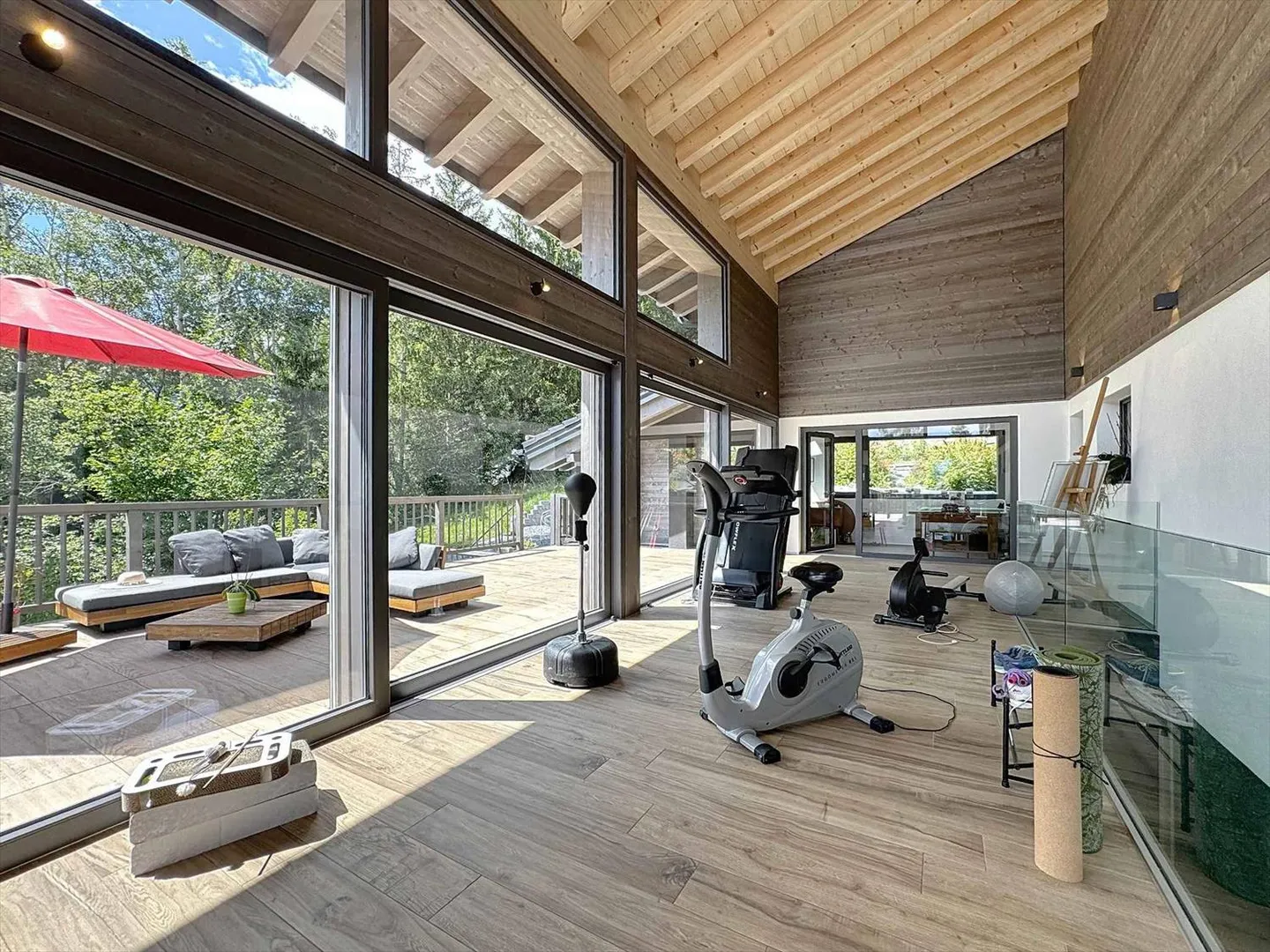 Außergewöhnliches Chalet auf 3 Ebenen mit Innenpool/Wellnessbereich - Foto 6 von 13