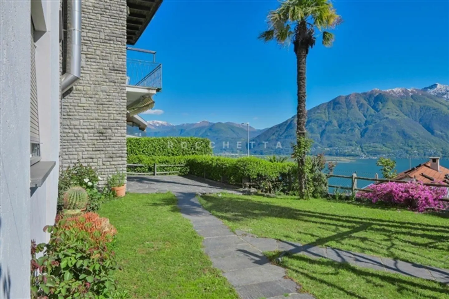 «Doppelhaushälfte mit fantastischem Blick auf den Lago Maggiore» - Foto 3 von 15