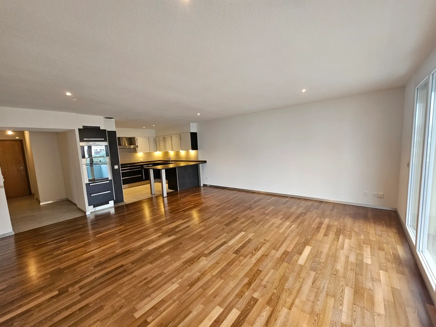 Wohnung kaufen - Foto 2 von 12