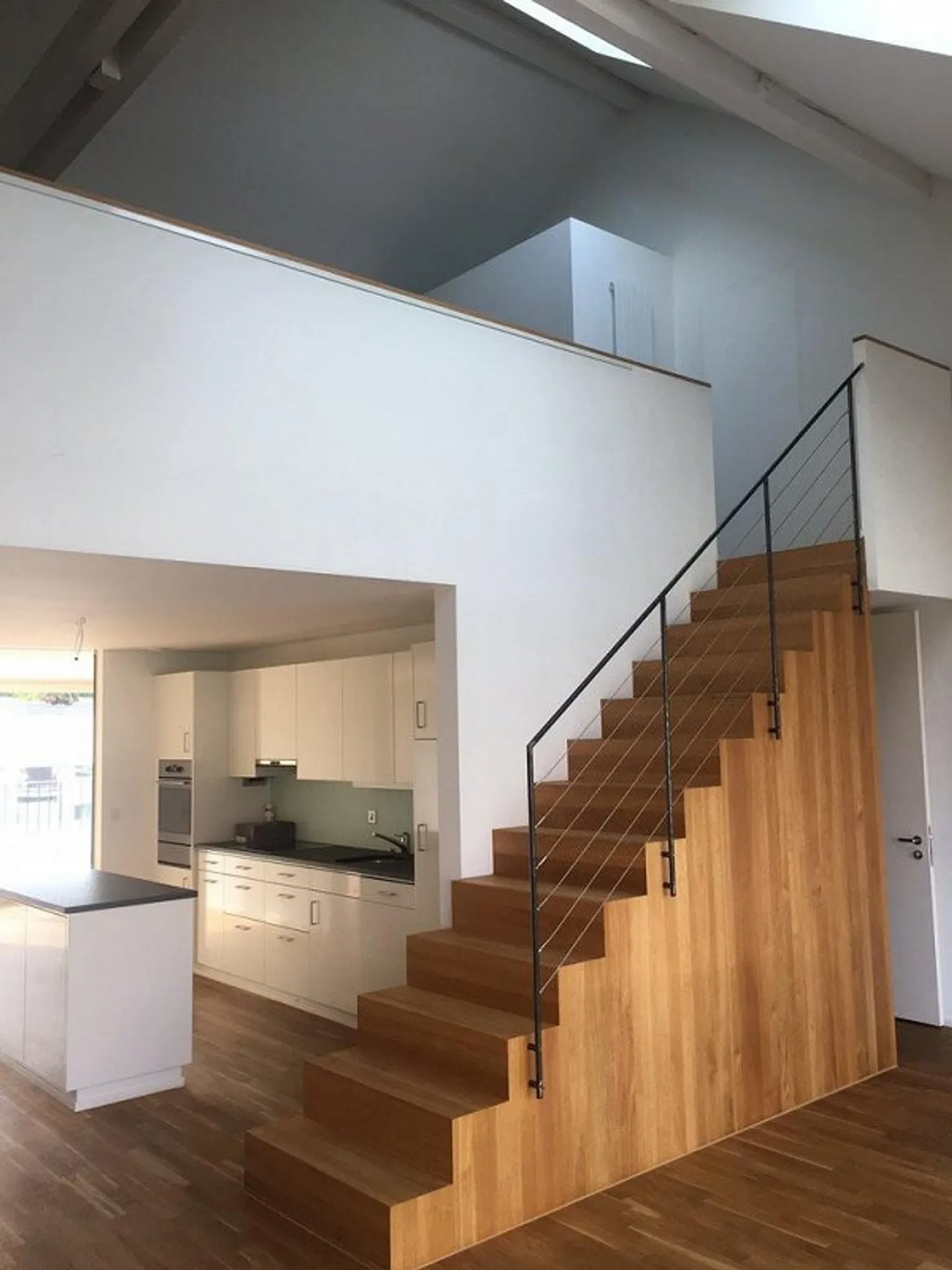 Modern, spacious penthouse apartment near SBB train station - Photo 7 of 9