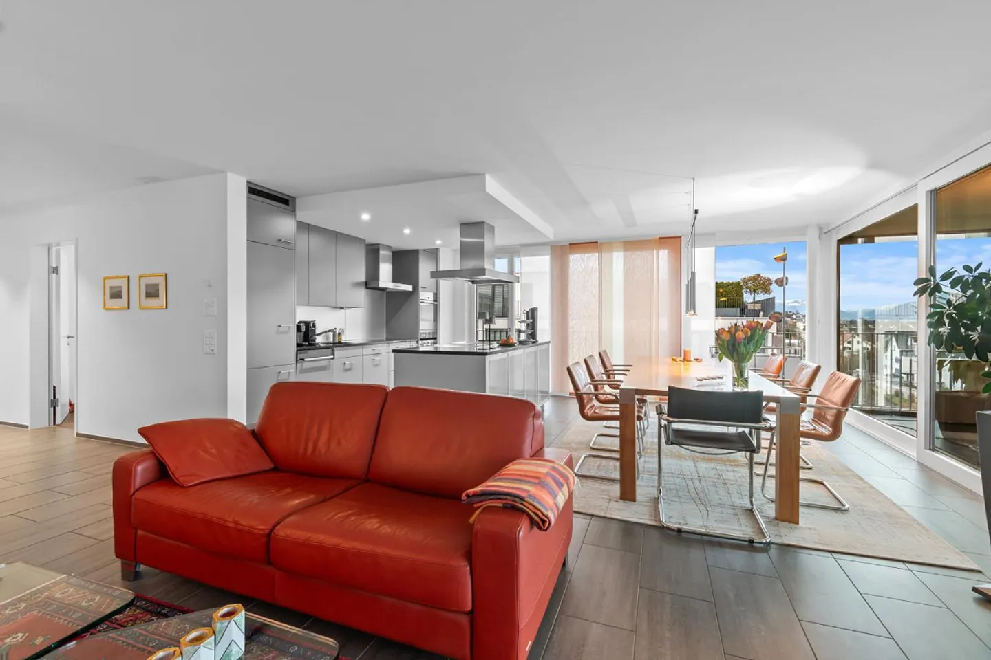 Sunny Living with Lake View - Photo 4 of 13